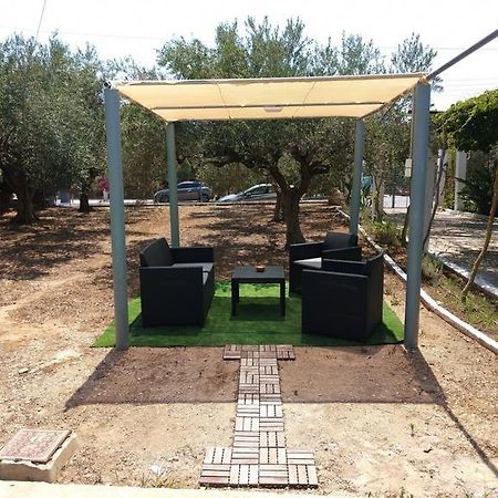 Ninemia Country House Vromonerion Bagian luar foto