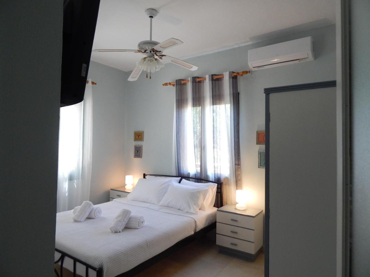 Ninemia Country House Vromonerion Bagian luar foto