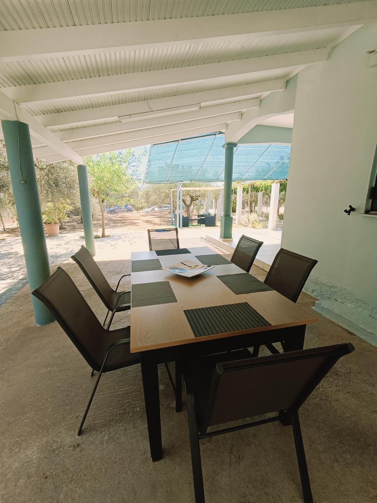 Ninemia Country House Vromonerion Bagian luar foto